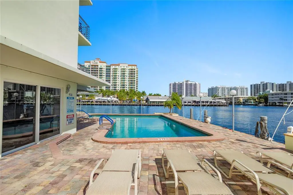 2900 6 at 2900 NE 30TH Street G1, Fort Lauderdale