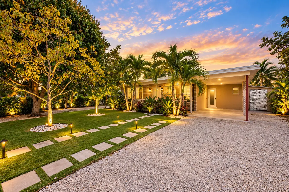 AI Staged Front at 4344 Kent Avenue, Lake Worth