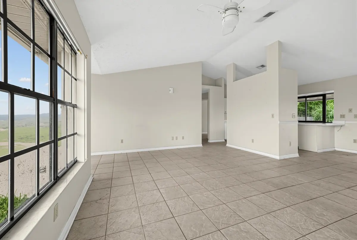 10_3109_SE_Mall_Terrace-Living_room-0823 at 3109 SE MALL Terrace, Port St. Lucie