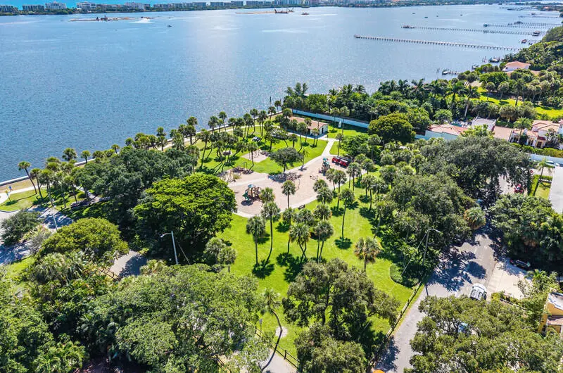 Park at 314 S PALMWAY 1, Lake Worth Beach
