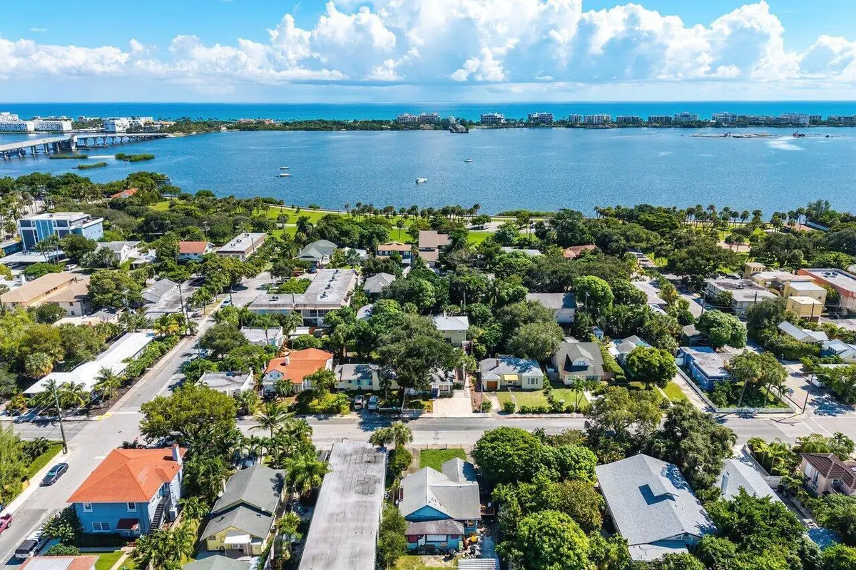 Intercostal at 314 S PALMWAY 1, Lake Worth Beach