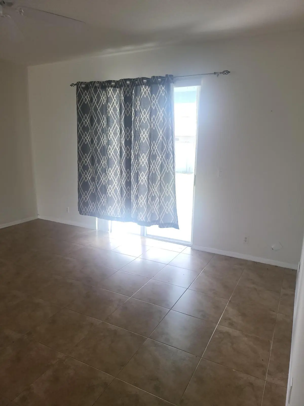 HALIFAX LIVING AREA 1 at 558 SW Halifax Avenue, Port St. Lucie