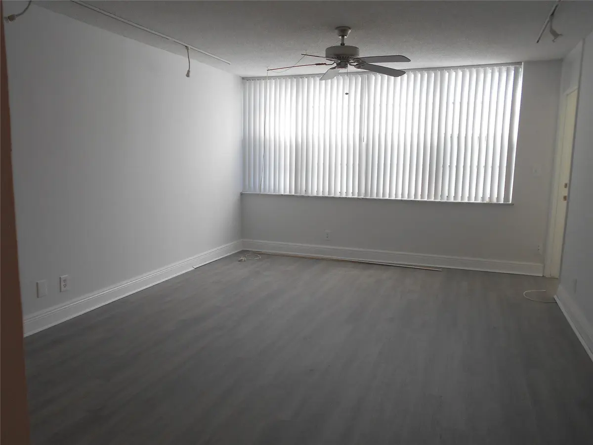 Photo 2 at 2781 TAFT Street 311, Hollywood