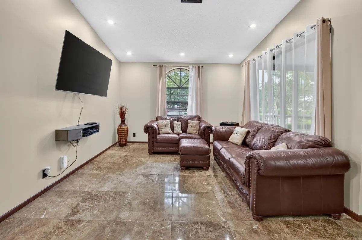 Living Room at 5414 Venetia Court H, Boynton Beach