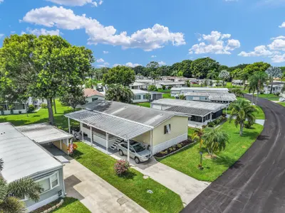 8338 E Club Road, Boca Raton – Manufactured Home for sale