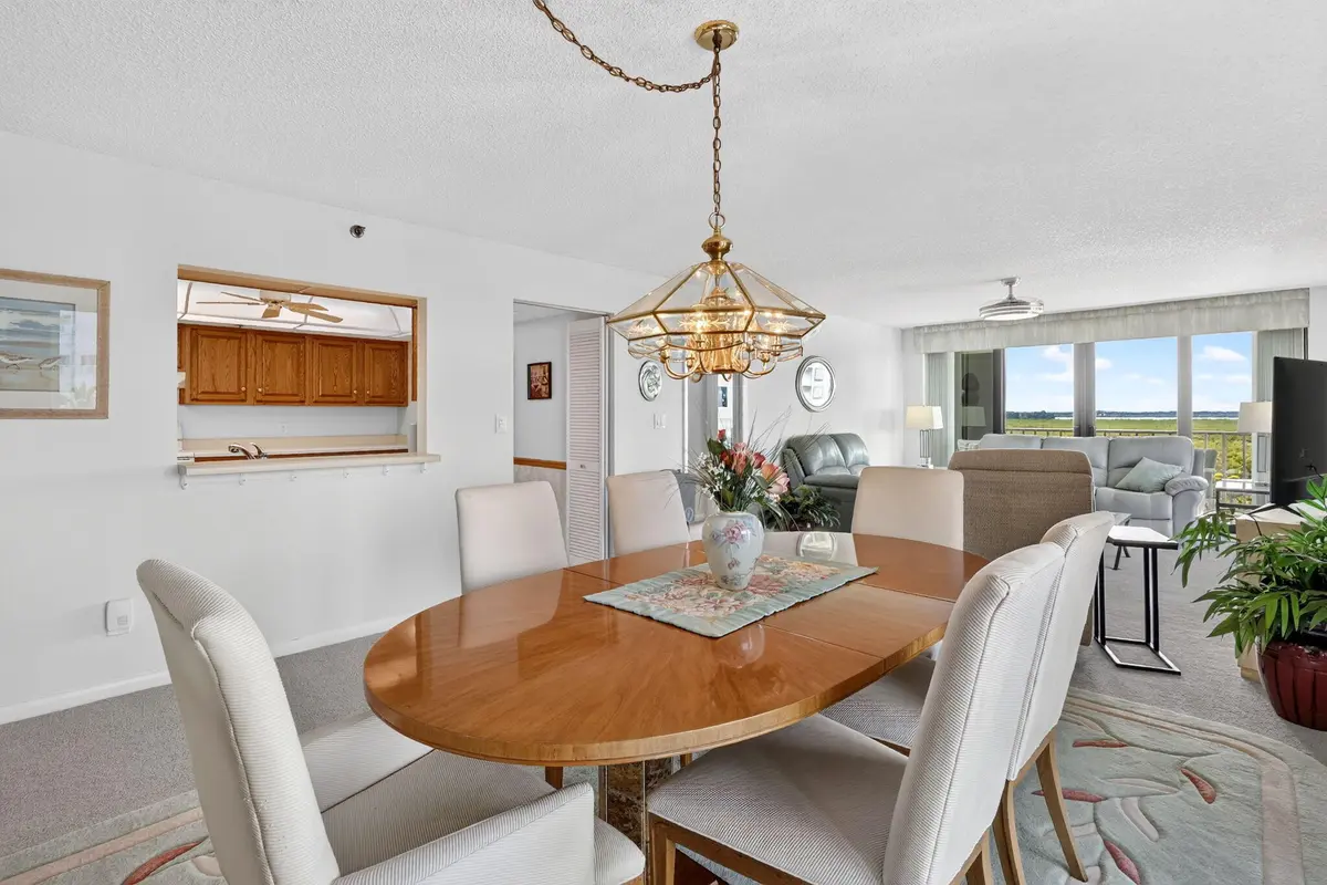 6-web-or-mls-5P1A6433 at 5047 N Highway A1A 604, Fort Pierce