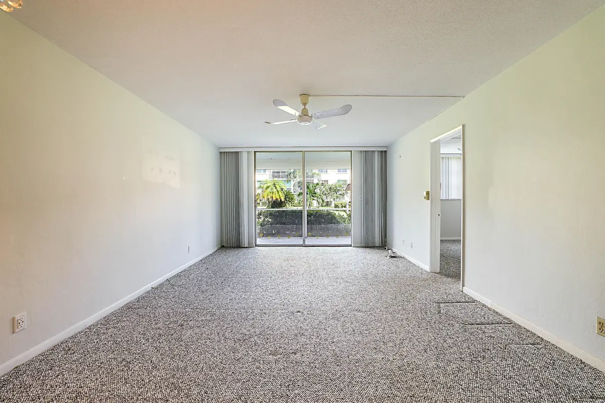 4502 N Federal Hwy Unit 125-4 at 4502 N Federal Highway 125c, Lighthouse Point