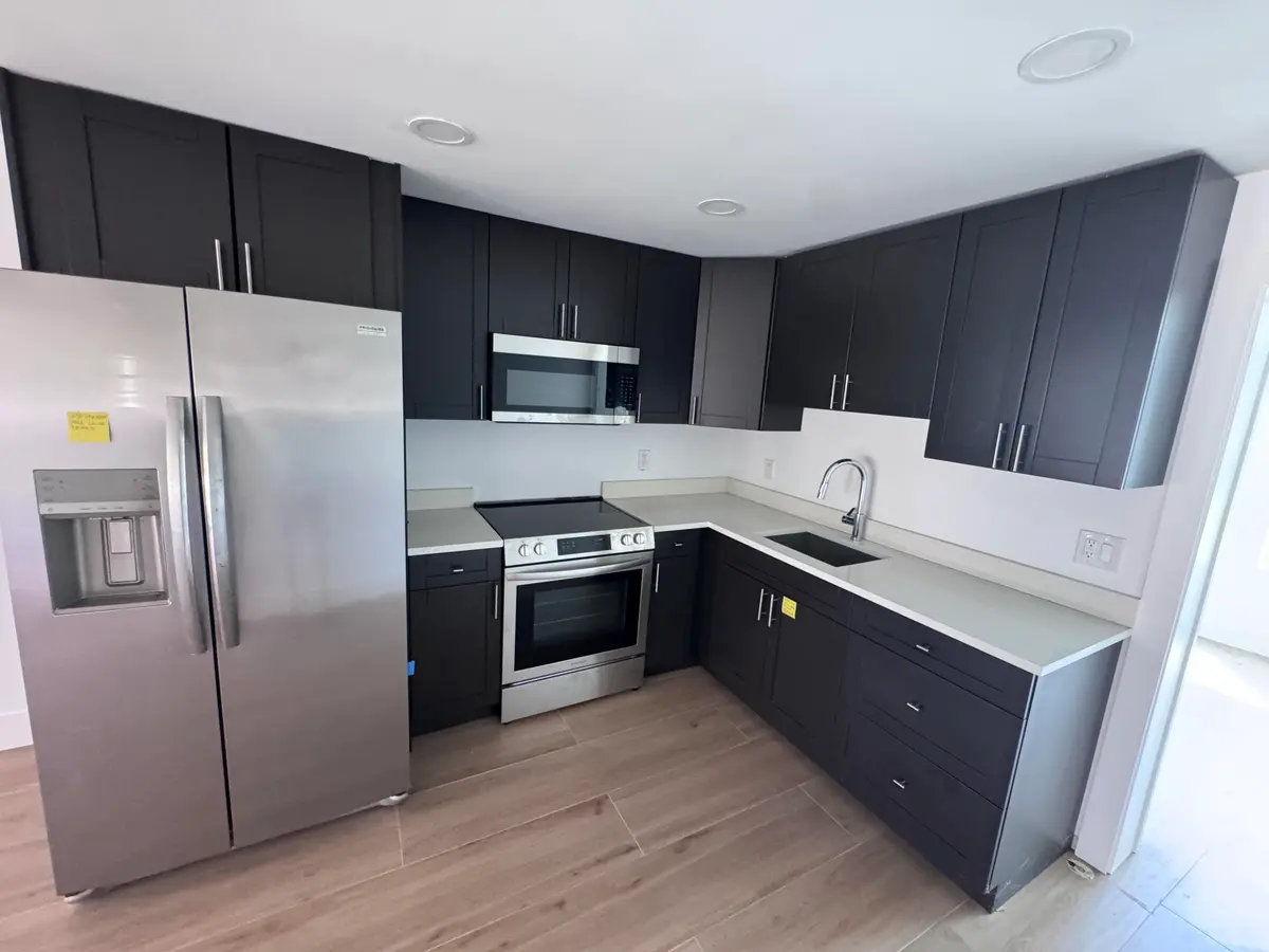 Complete Reno Kitchen at 8911 Sunset Drive, Palm Beach Gardens