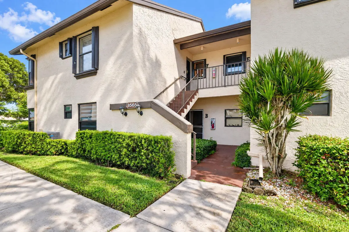 3-web-or-mls-9925 (5) at 8565 Boca Glades Boulevard F, Boca Raton