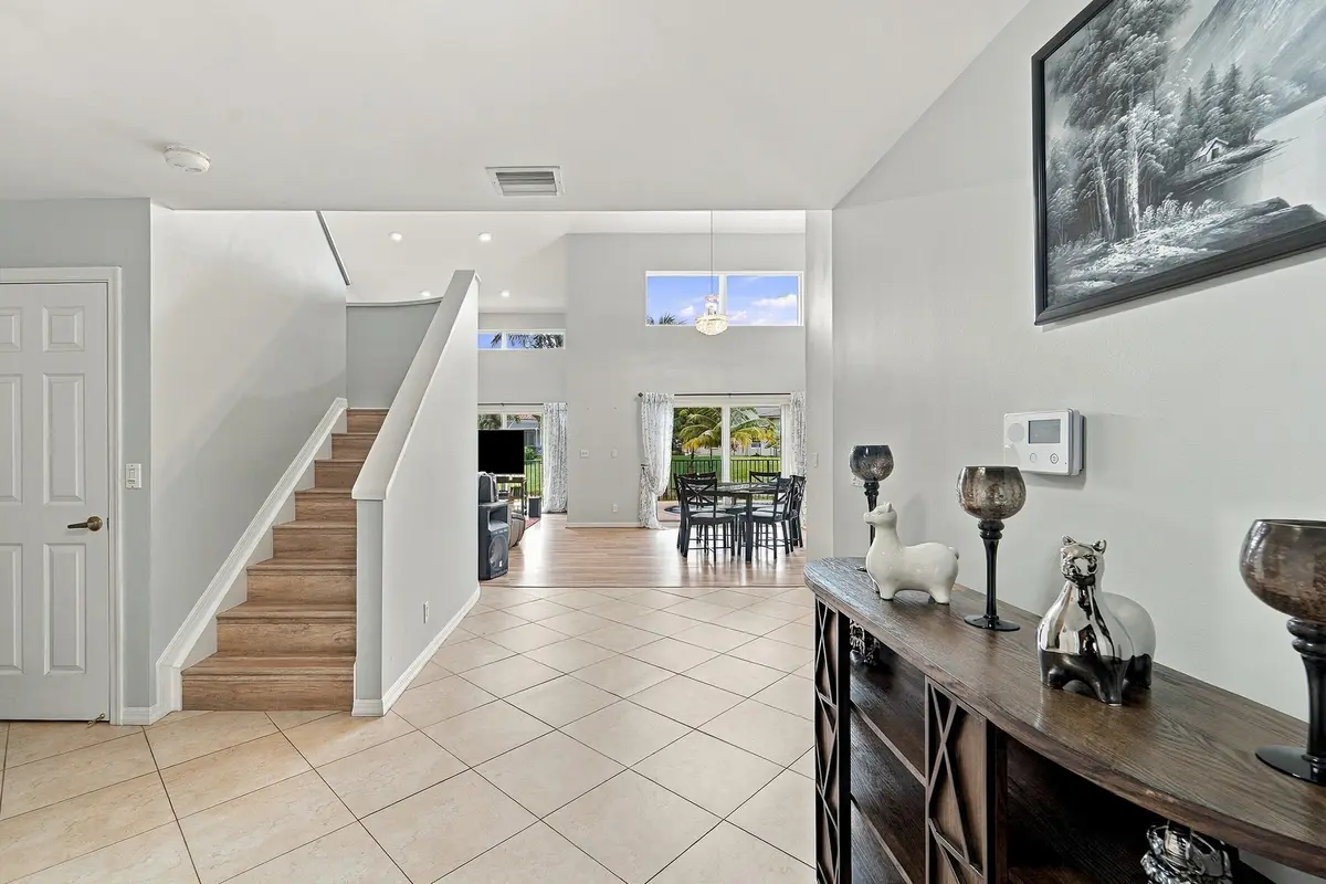 05_foyer at 6211 NW 58th Way, Parkland