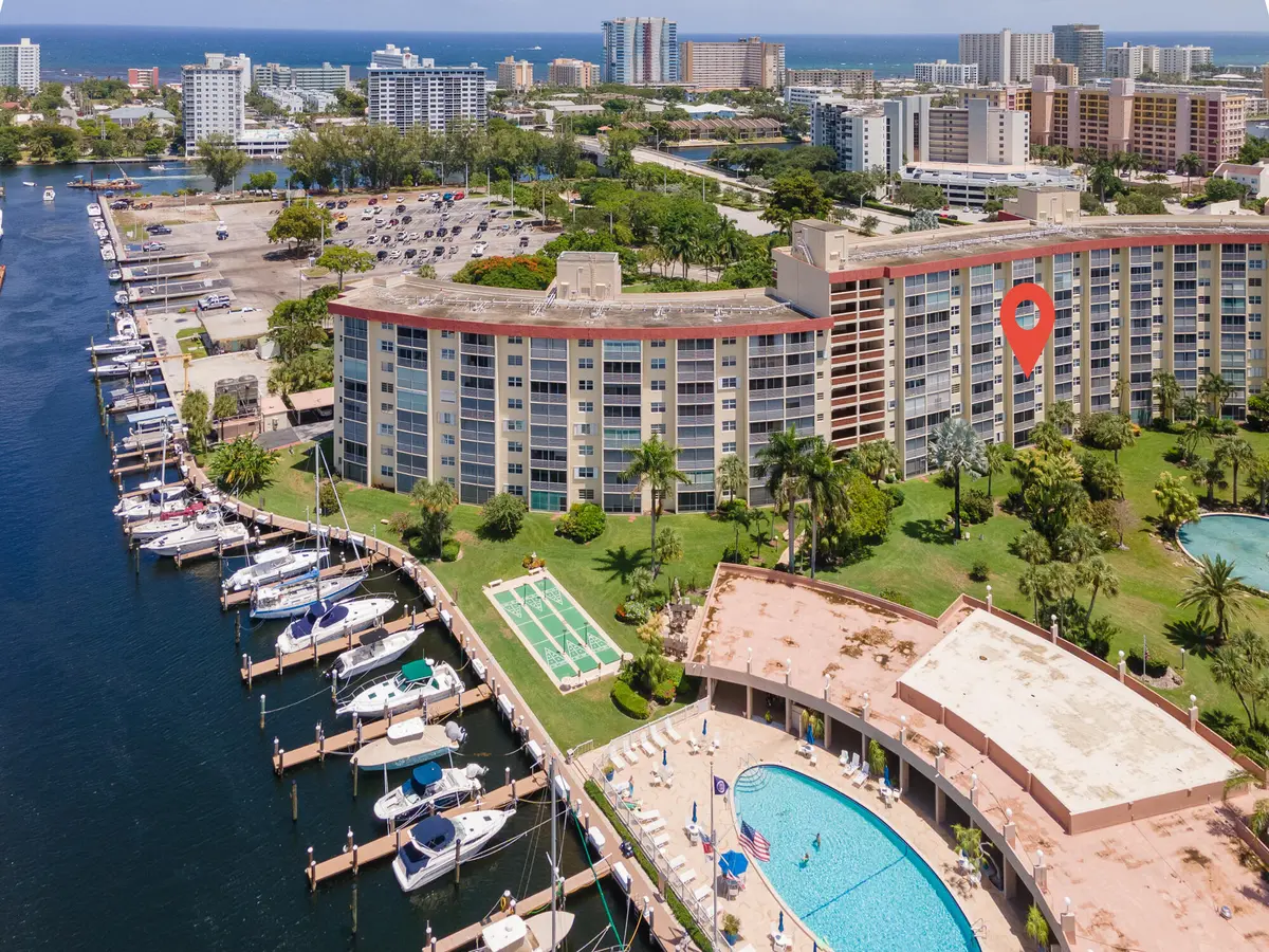 427-43 at 2731 NE 14TH ST Street 427, Pompano Beach