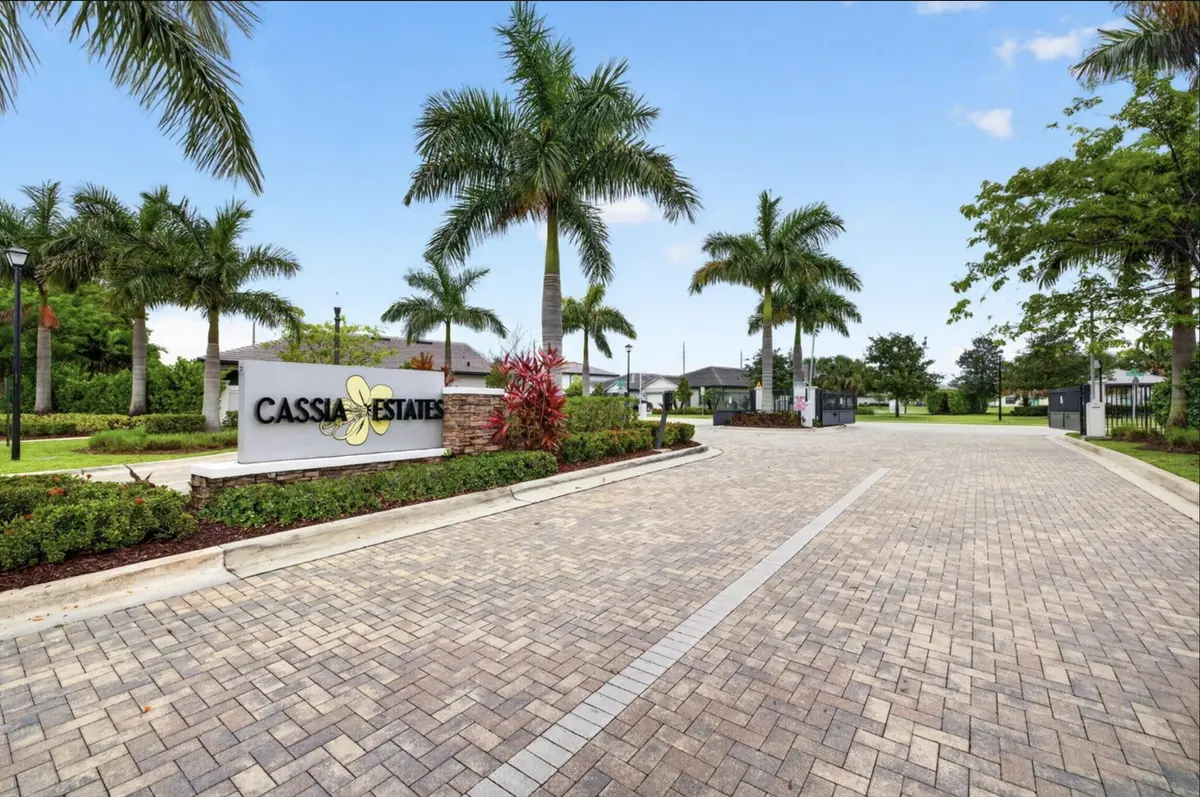 Gate at 3149 Tamarind Drive, Lauderdale Lakes