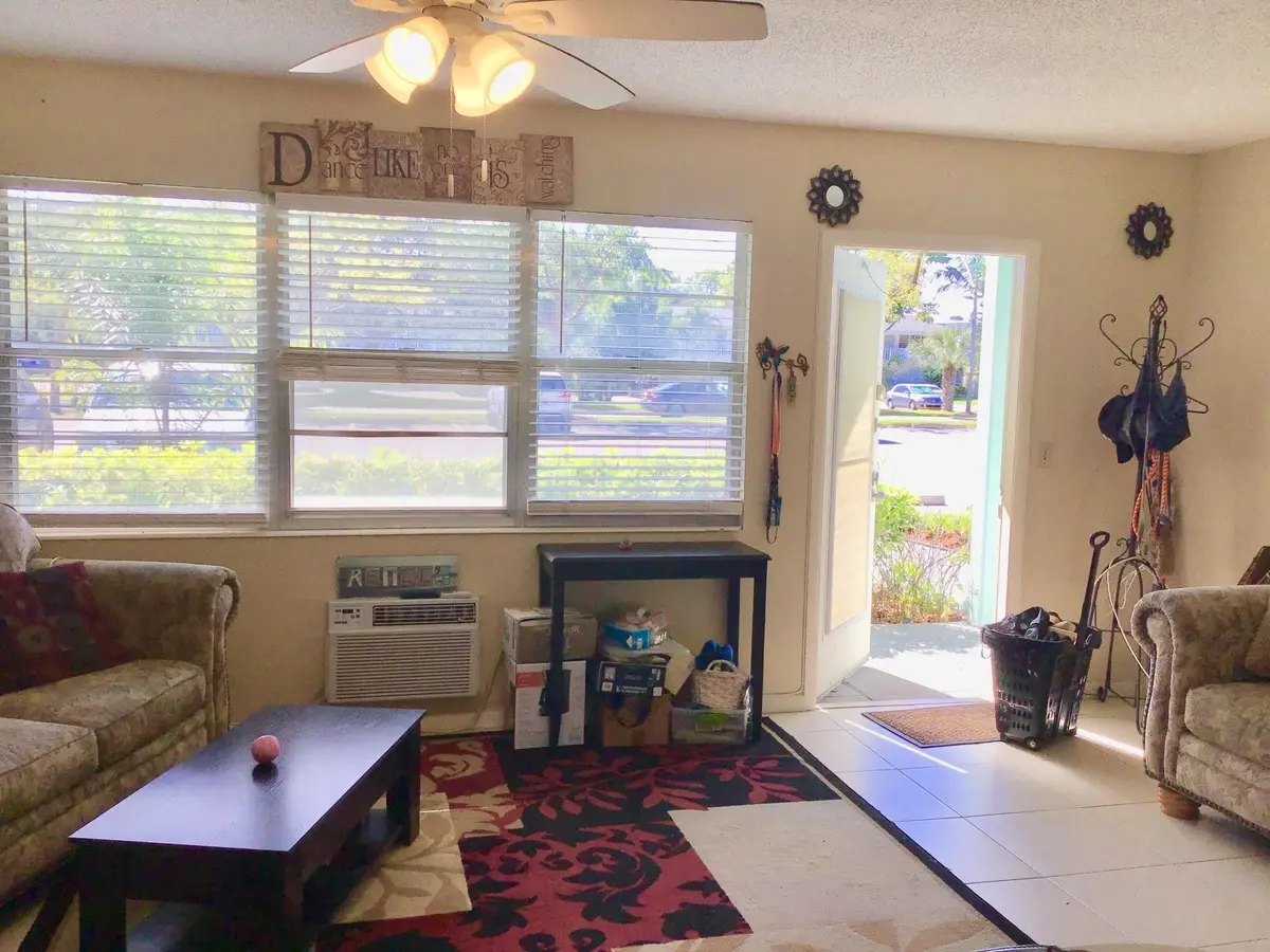 Photo 7 at 7 Oakridge B 7, Deerfield Beach