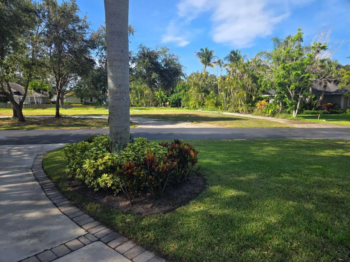 008_Anderson.8 at 18230 SE RIDGEVIEW Drive, Jupiter