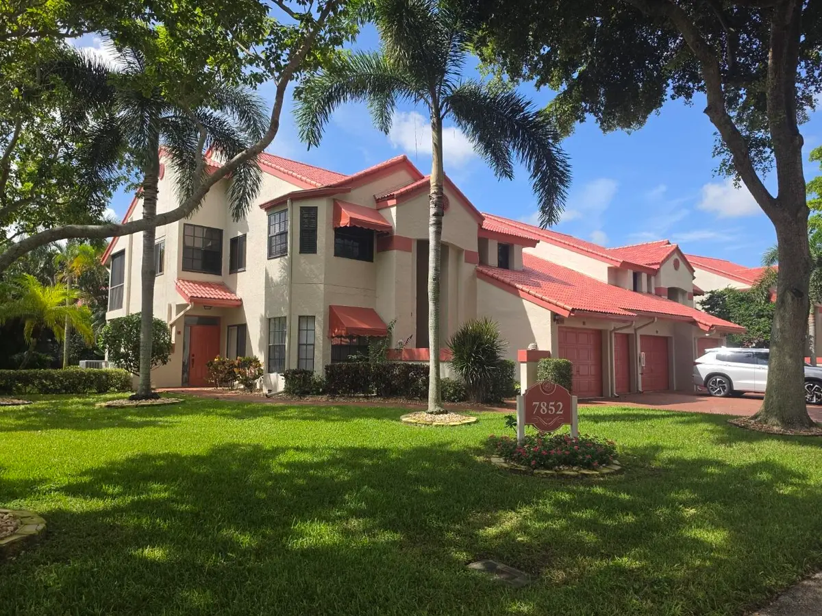 Bldg 7852 at 7852 Lexington Club Boulevard B, Delray Beach