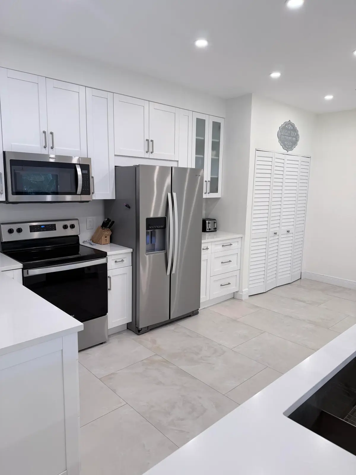 kitchen at 1640 Twelve Oaks Way 305, North Palm Beach
