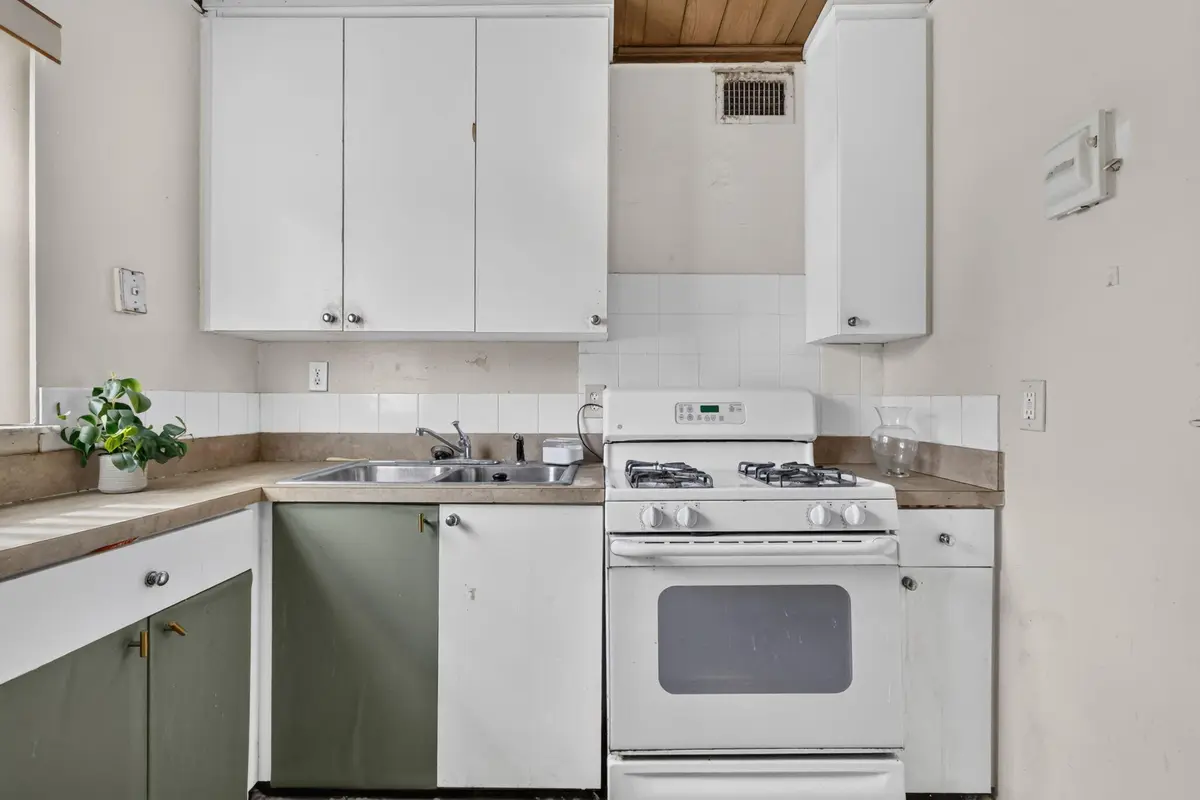 Kitchen at 323 NW 4TH Avenue, Delray Beach