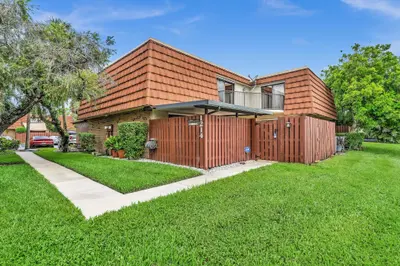 1214 SW 120TH Way 1214, Davie – Townhouse for sale