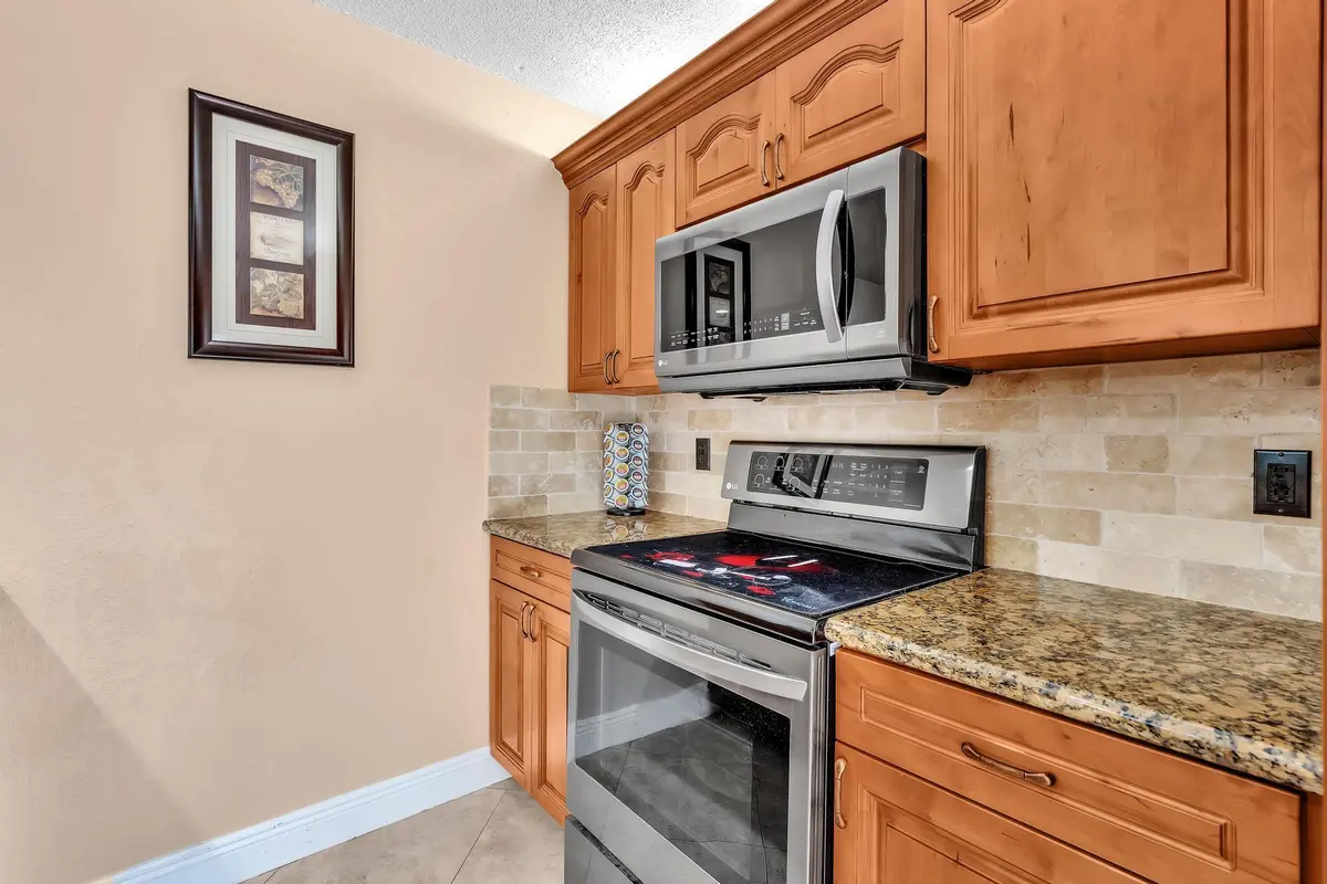 FPP00136 at 1214 SW 120TH Way 1214, Davie