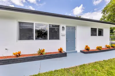 800-802 SW 6th Court 800-802, Pompano Beach – Single Family Residence for rent