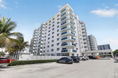 1701 S OCEAN Drive 902, Hollywood – Condominium for sale