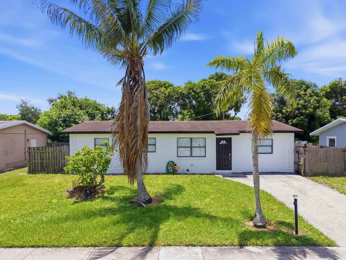 Front 1 at 4862 Andros Drive, West Palm Beach