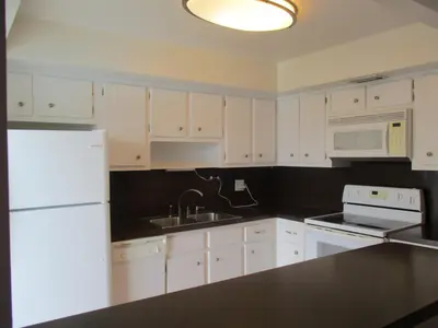 3720 HARRISON Street 3, Hollywood – Condominium for rent