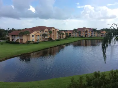 241 SW Palm Drive 306, Port St. Lucie – Condominium for rent