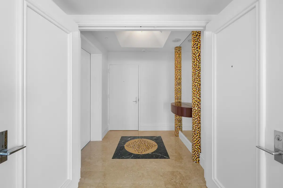 Elevator to Private Foyer at 3100 N Ocean Boulevard 1610, Fort Lauderdale