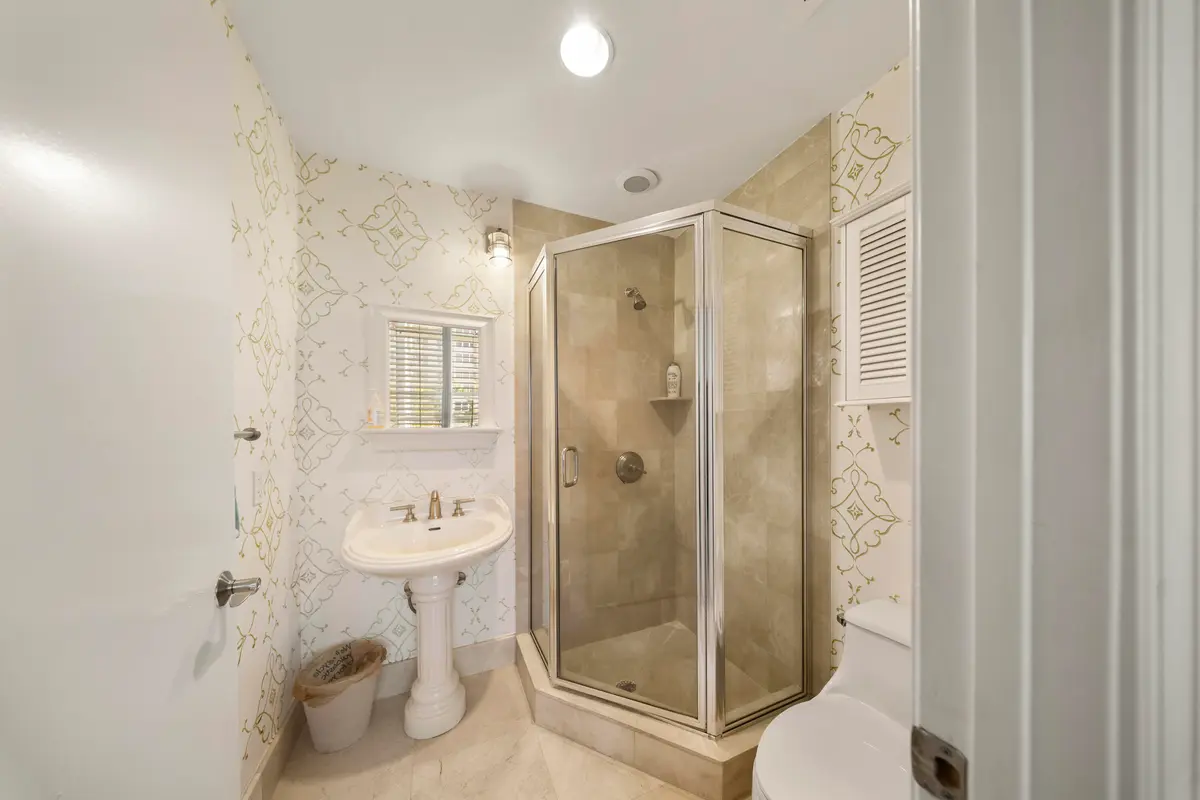 DSC07369 Vassar Gordon at 701 SE 21ST Avenue 302, Deerfield Beach