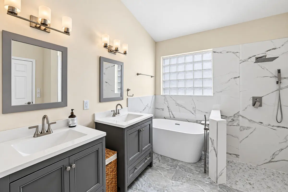 Master Bathroom at 9676 CHERRY BLOSSOM Court, Boynton Beach