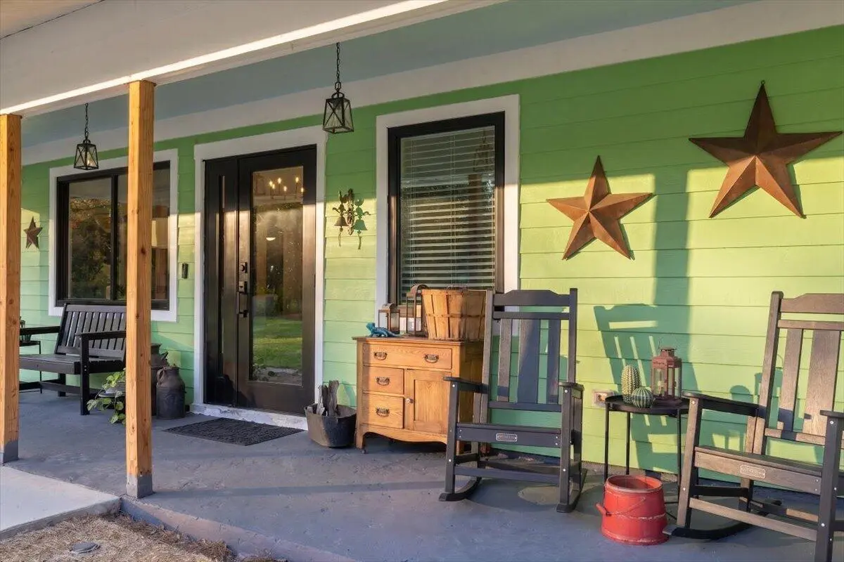 79-stylized-0B2A1090 at 10880 Heil Road, Fort Pierce