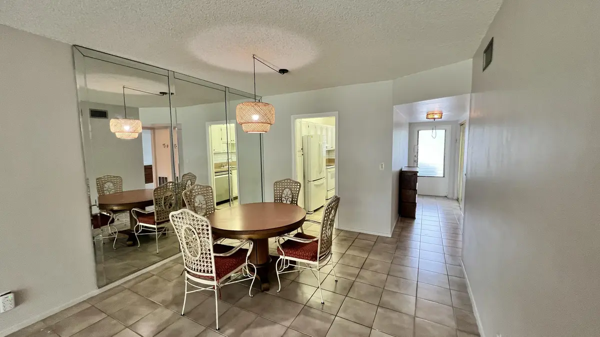 Entry Foyer at 2440 SW 22nd Avenue 707, Delray Beach