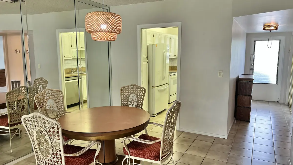 Dining Area at 2440 SW 22nd Avenue 707, Delray Beach