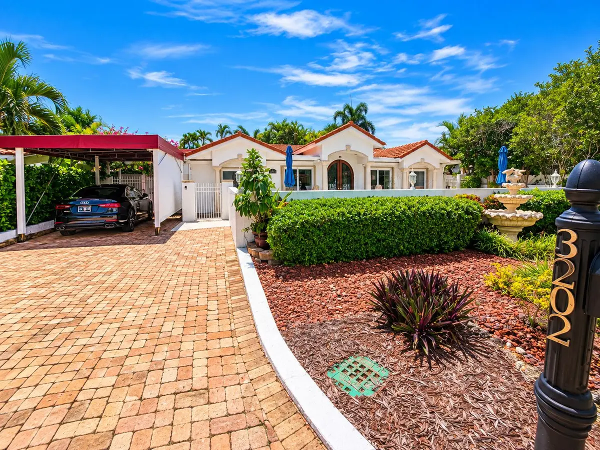 302 Dow Pompano Listing Jaclyn Anslow 3 at 3202 Dow Street, Pompano Beach