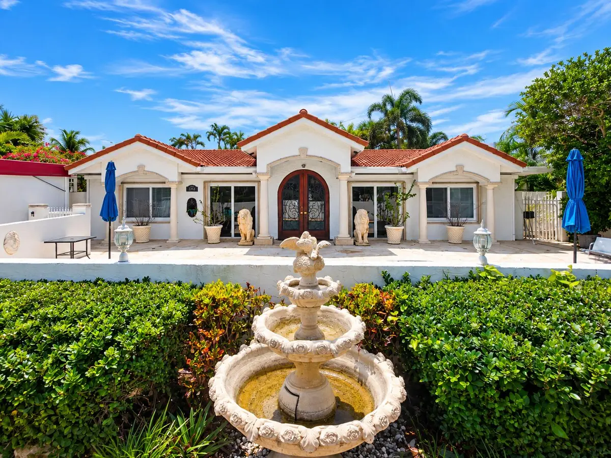 302 Dow Pompano Listing Jaclyn Anslow 2 at 3202 Dow Street, Pompano Beach