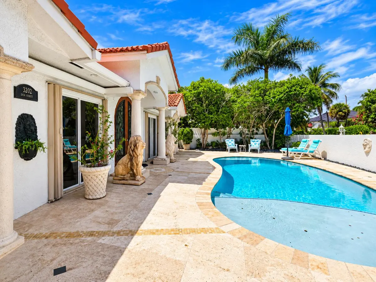 302 Dow Pompano Listing Jaclyn Anslow 5 at 3202 Dow Street, Pompano Beach