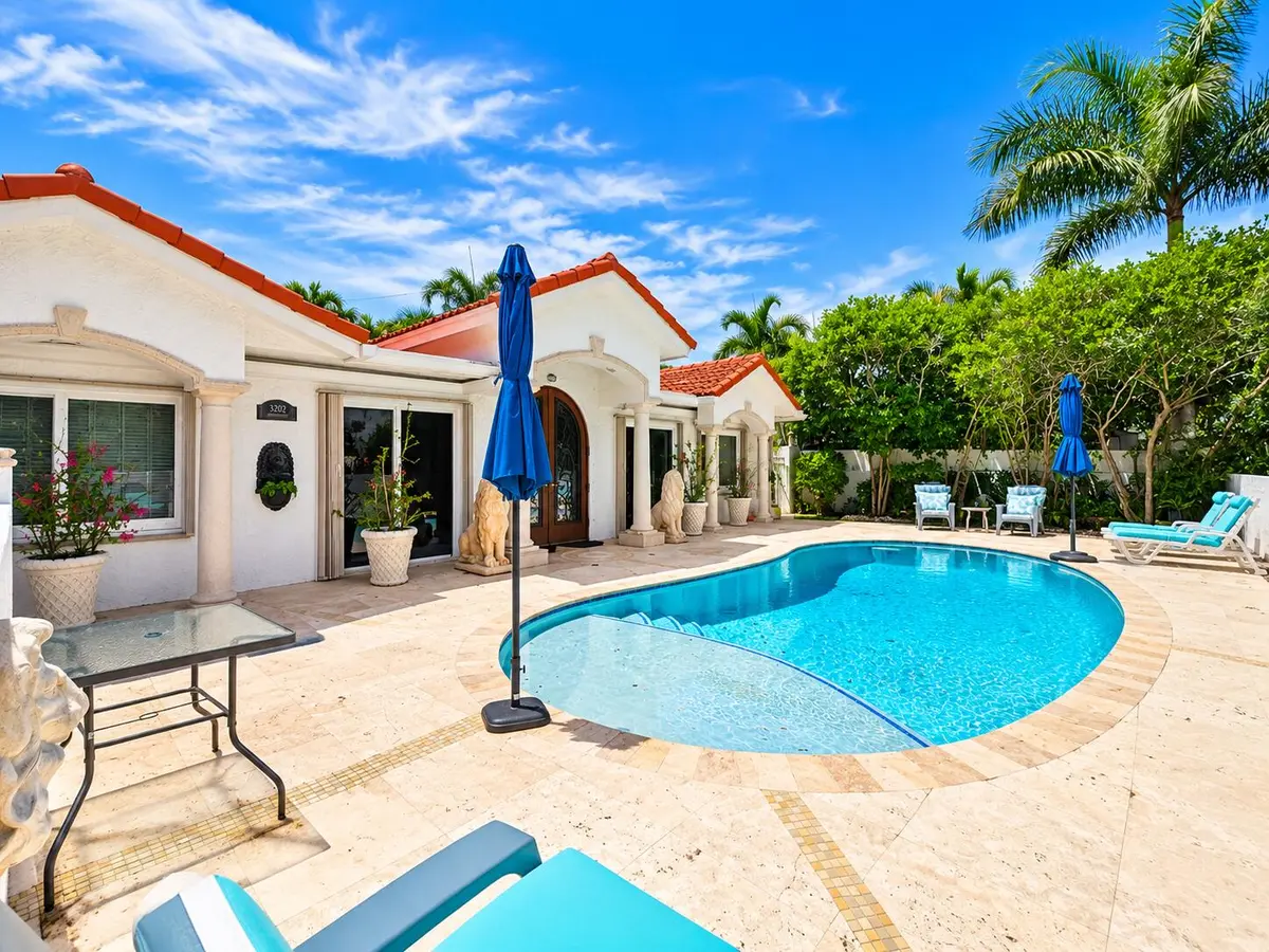 302 Dow Pompano Listing Jaclyn Anslow 4 at 3202 Dow Street, Pompano Beach