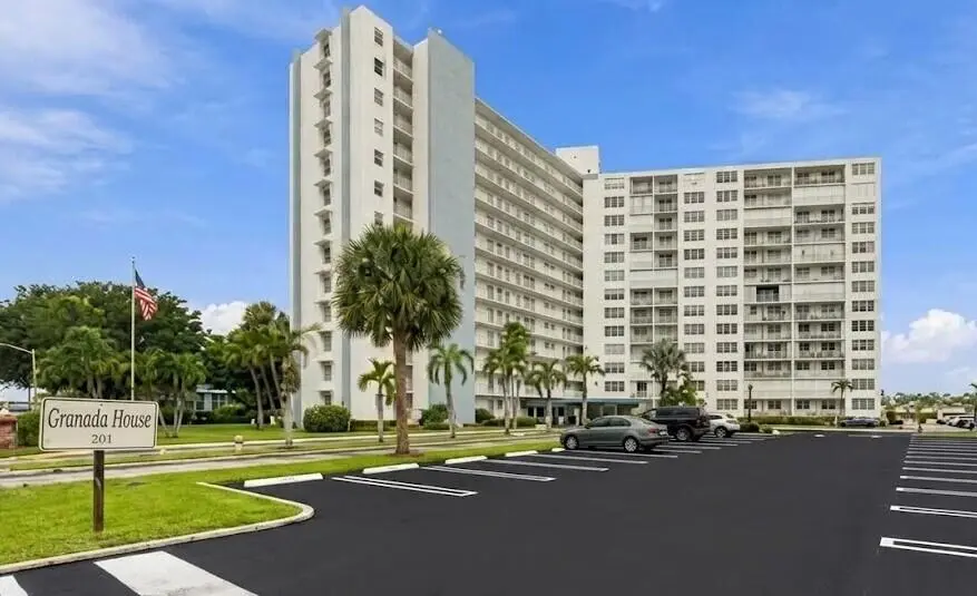 68a53fb2-210c-4d51-a451-d504710e7b6b at 201 N Ocean Boulevard 604, Pompano Beach