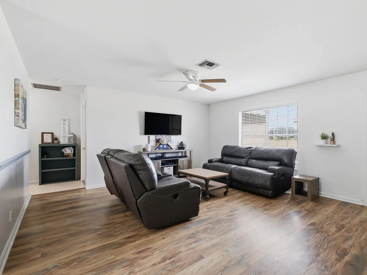Living at 234 La Mancha Avenue, Royal Palm Beach