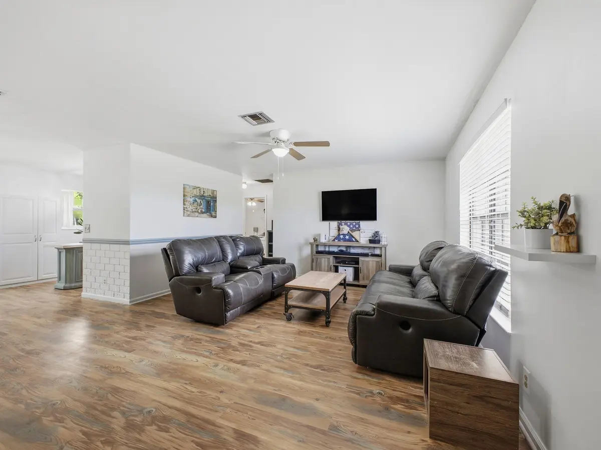 Living at 234 La Mancha Avenue, Royal Palm Beach