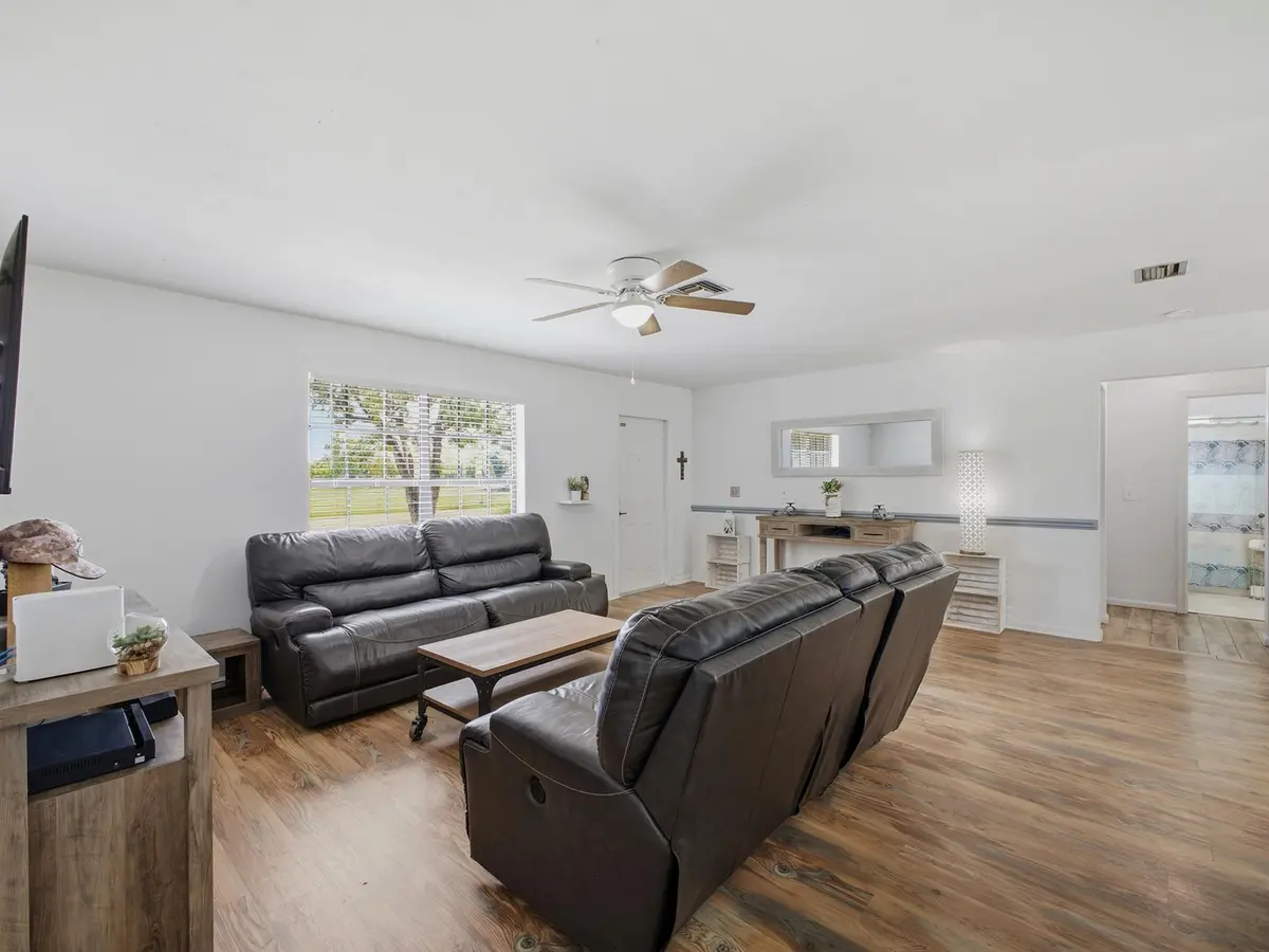 Living at 234 La Mancha Avenue, Royal Palm Beach