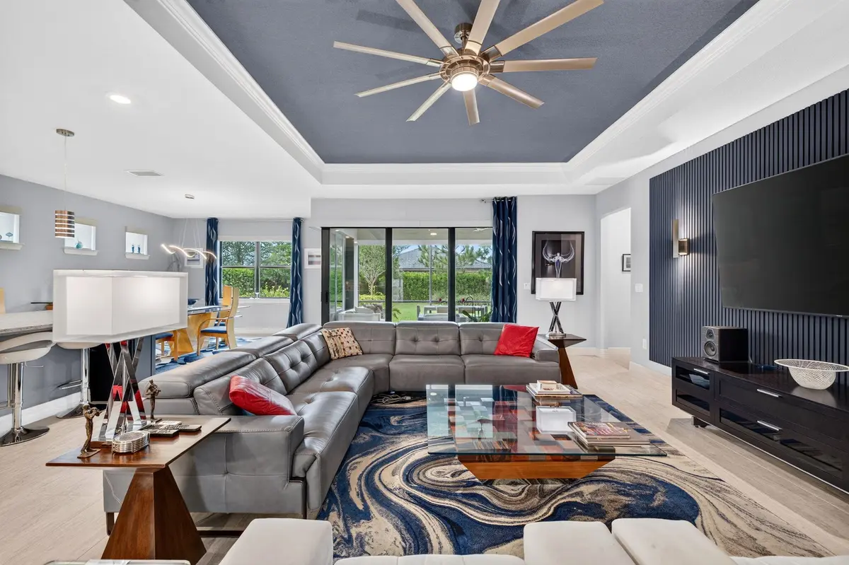 10-web-or-mls-699A5707 at 4529 Pinehurst Trail, Oakland Park