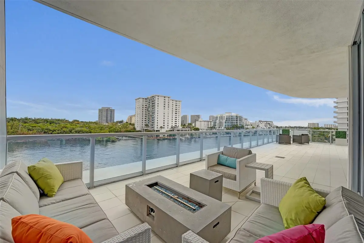 Photo 1 at 920 Intracoastal Drive 503, Fort Lauderdale