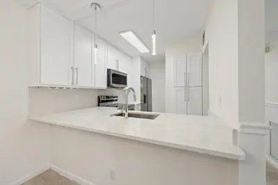 3404 GARDENS EAST Drive 21A, Palm Beach Gardens – Condominium for rent