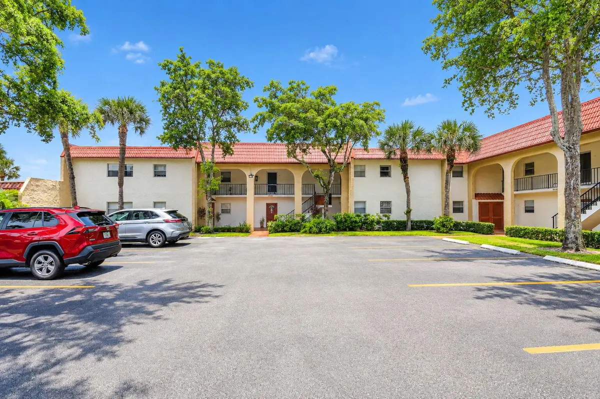 453 Lake Frances at 453 Lake Frances Drive, West Palm Beach