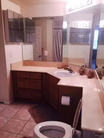 205 BATH at 11750 Saint Andrews Place 205, Wellington