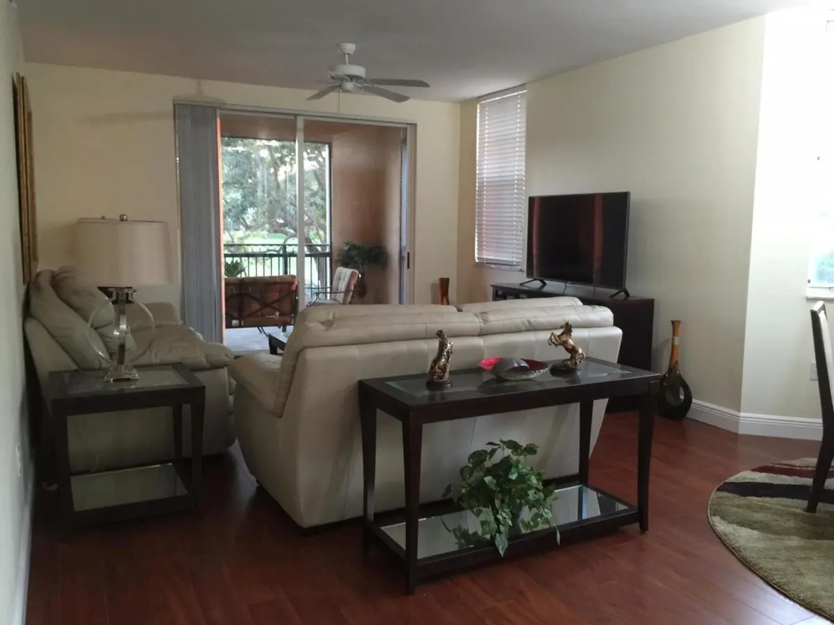 208 LR at 11720 SAINT ANDREWS Place 208, Wellington