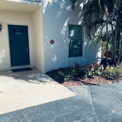 1900 S Kanner Highway, Stuart – Condominium for rent