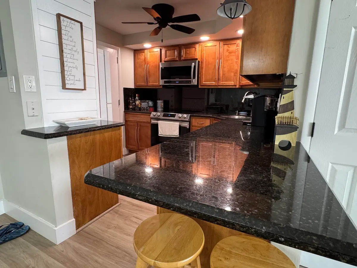 JH 707 breakfast area at 305 N POMPANO BEACH Boulevard 707, Pompano Beach